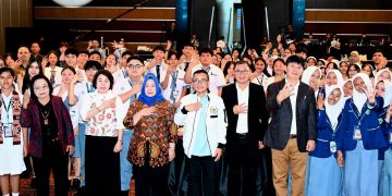 Stefanus B.A.N. Liow buka lomba LCC MPR RI di Manado
