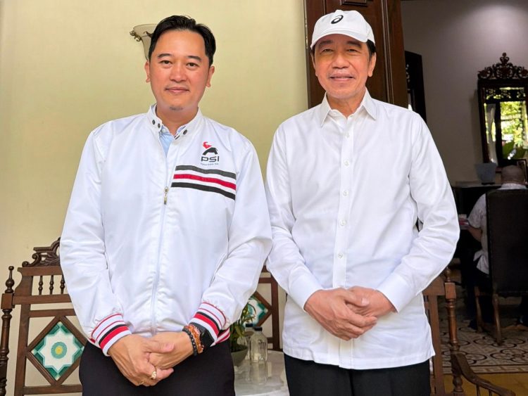Anggota DPRD DKI Jakarta dari Fraksi PSI, Kevin Wu dan Presiden ke 7, Jokowi (Foto: Istimewa)