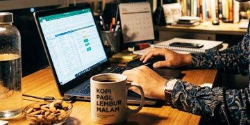 Tips Minum Kopi Saat Lembur