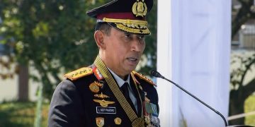 Kapolri Jenderal Listyo Sigit saat pidato di HUT Bhayangkara ke 80 pamer SPPG Polri ke Presiden RI Prabowo Subianto (Instagram @fakta.indo)