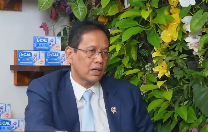 Menkeu Purbaya Yudhi Sadewa ungkap Presiden Prabowo ancam bubarkab Bea Cukai (YouTube @curhatbang)