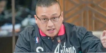 Hardiyanto Kenneth Anggota DPRD DKI Jakarta Fraksi PDI Perjuangan diduga terobos jalur busway (Instagram @faktapersidoofficial)