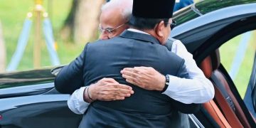 PM India Narendra Modi dan Presiden RI Prabowo Subianto saling berpelukan erat (Instagram @sekretariat.kabinet)