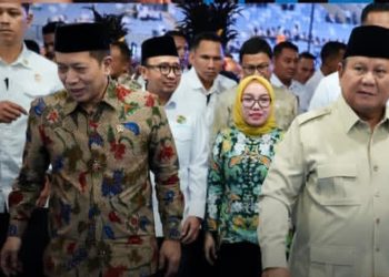 Menkop Ferry Juliantono bersama Presiden RI Prabowo Subianto (Instagram @kemenkop)