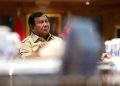 Presiden RI Prabowo Subianto putuskan harga BBM Solar khusus pengusaha nelayan Rp.15 ribu per liter (Instagram @sekretariat.kabinet)
