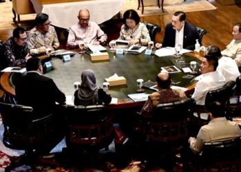 Luhut Binsar Pandjaitan beserta jajaran DEN temui Presiden RI Prabowo Subianto di Hambalang, Sentul, Bogor, Jawa Barat pada Selasa 14 Juli 2026 (Instagram @sekretariat.kabinet)