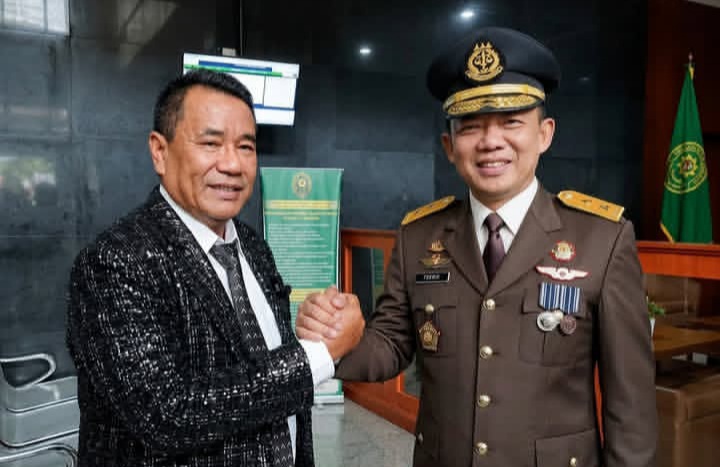 Hotman Paris kini jadi kuasa hukum eks Jampidsus Febrie Adriansyah (Instagram @kualimerahputih)