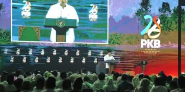 Presiden RI Prabowo Subianto dalam sambutannya menyapa Ketum Partai Golkar Bahlil Lahadalia (Instagram @sekretariat.kabinet)
