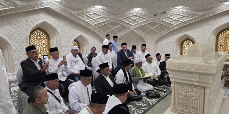 Ketua MPR Bicara Peran Bung Karno Buka Makam Imam Bukhari di Uzbekistan