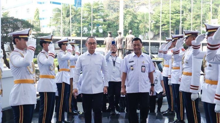 Wakil Ketua MPR RI Eddy Soeparno saat jadi pembicara di Universitas Pertahanan