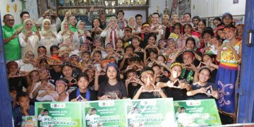 PKB Serahkan Beasiswa Jejak Nusantara ke Siswa Sekolah Alam Arus Kualan di Harlah ke-28