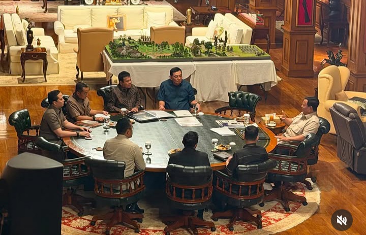Momen pertemuan antara Presiden Prabowo Subianto dan PT Pertamina (Instagram @sekretariat.kabinet)