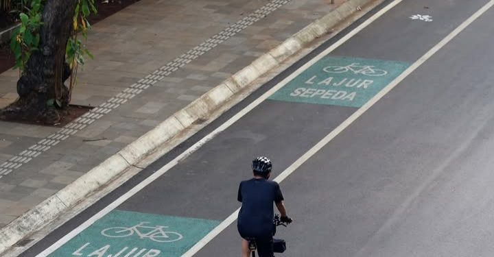 Evaluasi jalur sepeda bikin Gubernur DKI Jakarta Pramono Anung dilema (Instagram @urbanjaks)