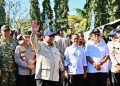 Presiden Prabowo saat kunjungi korban gempa NTT, Rabu 26 Agustus 2026 (Instagram @sekretariat.kabinet)