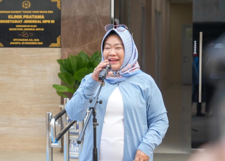 Siti Fauziah Bangun Semangat Sehat dan Kebersamaan Pegawai Setjen MPR RI