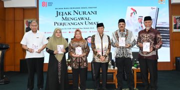 Puji Buku HNW, Siti Fauziah: Rekam Konsistensi Perjuangkan Palestina dan Kebangsaan