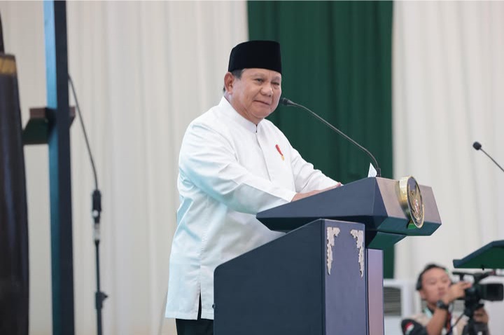 Presiden Prabowo Subianto tak ingin rakyat pinjam ke rentenir yang bunganya besar (Instagram @sekretariat.kabinet)
