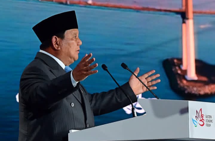 Presiden Prabowo Subianto saat dialog di Eastern Economic Forum (EEF) ke 11 di Vladivostok, Rusia, Kamis 3 September 2026 (Instagram @sekretariat.kabinet)