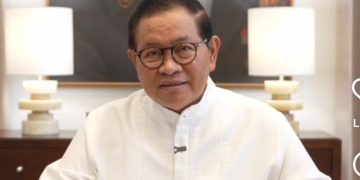 Gubernur DKI Jakarta Pramono Anung imbau warga lakukan 5M perlindungan diri dari abu vulkanik erupsi Gunung Anak Krakatau (Instagram @berkin.berita.terkini)