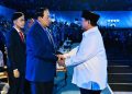Momen Presiden Prabowo Subianto bersalaman dengan Ketua Majelis Tinggi Partai Demokrat Susilo Bambang Yudhoyono saat puncak perayaan HUT ke 25 Partai Demokrat (Instagram @sekretariat.kabinet)