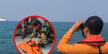 Temuan pelampung warna oranye saat pencarian lima wartawan dan tiga kru kapal yang hilang kontak saat liputan erupsi Gunung Anak Krakatau (Instagram @garudatv.official)