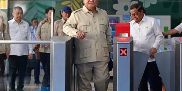 Presiden Prabowo Subianto saat akan jajal LRT Kelapa Gading-Manggarai, Rabu 16 September 2026 dengan didampingi Gubernur DKI Jakarta Pramono Anung (Instagram @sekretariat.kabinet)