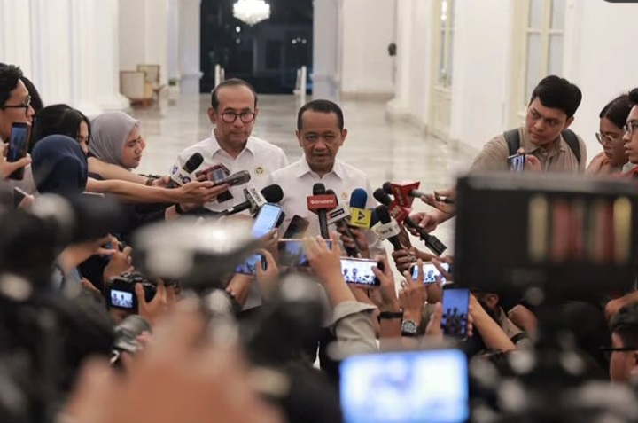 Menteri ESDM Bahlil Lahadalia bicara soal kelangkaan BBM di Makassar (Instagram @sekretariat.kabinet)