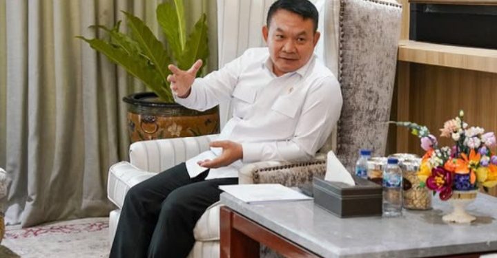 Kepala Staf Kepresidenan (KSP) Jenderal TNI (Purn) Dudung Abdurachman bicara soal usulan Presiden Prabowo Subianto untuk sekolah negeri gratis (Instagram @kantorstafpresidenri)