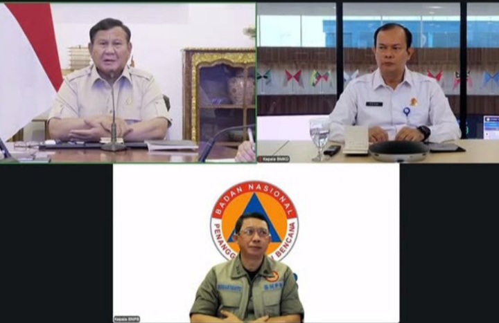 Prabowo Pimpin Rapat Pantau Perkembangan Penanganan Karhutla Sumatra dan Kalimantan, Kepala BNPB: 209,78 Hektare Masih Dipadamkan