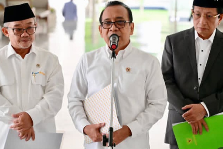 Menteri Koordinator (Menko) Bidang Pembangunan Manusia dan Kebudayaan, Pratikno bicara soal pendidikan negeri gratis (Instagram @pratikpratikno)