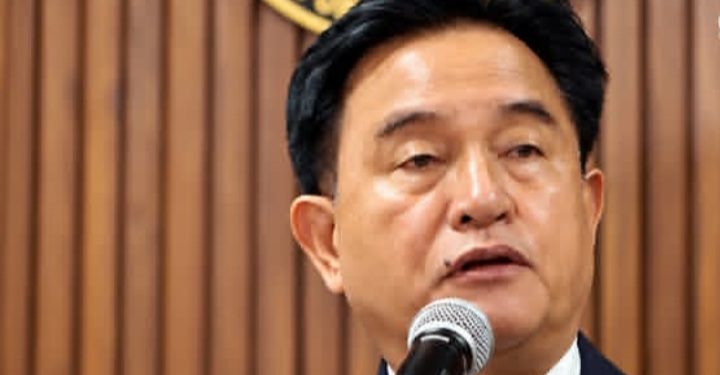 Menteri Koordinator Bidang Hukum, HAM, Imigrasi, dan Pemasyarakatan Yusril Ihza Mahendra bicara soal peluang Menteri ATR/BPN Nusron Wahid diperiksa KPK (Instagram @updatenusantaracom)