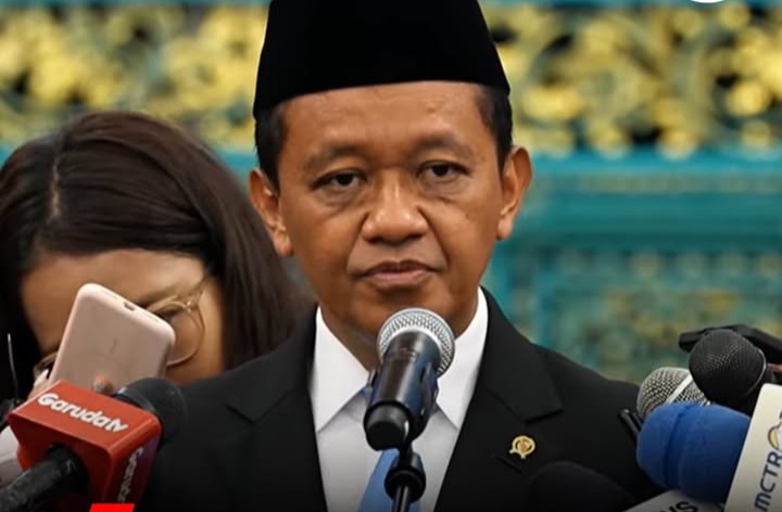 Bahlil Lahadalia rangkap jabatan usai dilantik jadi Menko Bidang Hilirisasi dan Transisi Energi pada Kamis 1 Oktober 2026 di Istana oleh Presiden Prabowo Subianto (Instagram @harianedtocom)