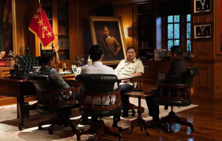 Momen Presiden Prabowo menggelar pertemuan dengan Kepala dan Wakil Bakom di Hambalang, Sentul, Bogor, Jawa Barat (Instagram @sekretariat.kabinet)