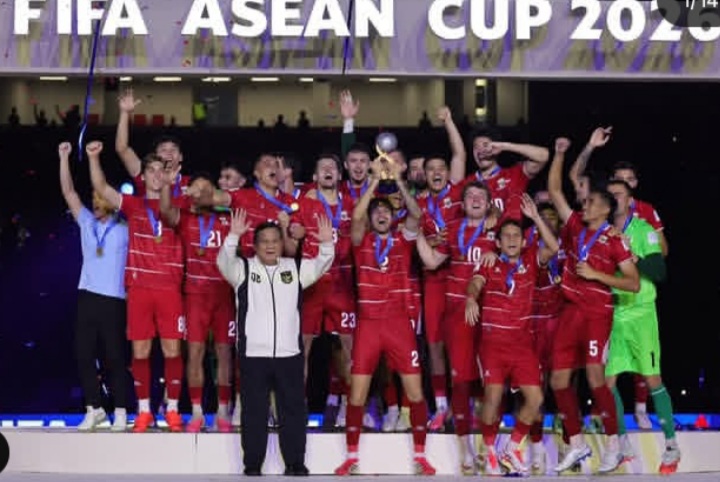 Presiden Prabowo Subianto bangga usai Timnas Indonesia tumbangkan Thailand di laga final FIFA Asean Cup 2026 Senin 5 Oktober 2026 (Instagram @prabowo)