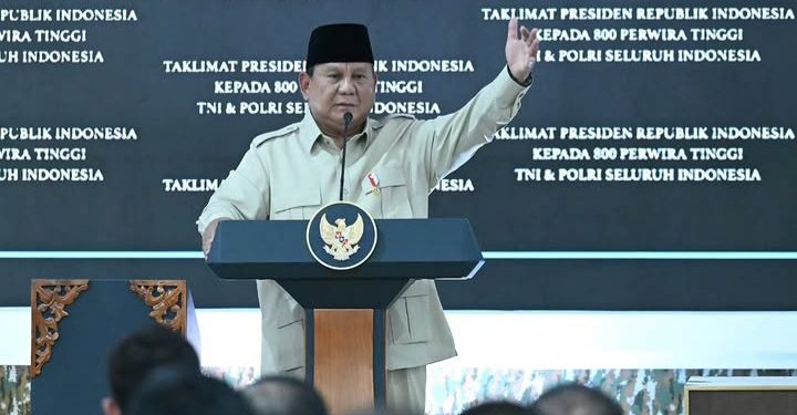 Presiden Prabowo Subianto ingin orang berkacamata bisa masuk TNI-Polri (Instagram @sekretariat.kabinet)