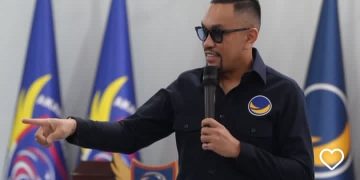Bendum NasDem Ahmad Sahroni bicara soal ajakan PKS bahas ijazah Gibran ( Instagram @ahmadsahroni88)
