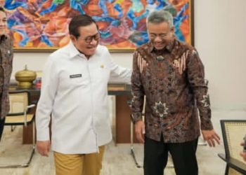 Gubernur DKI Jakarta Pramono Anung terima kedatangan Menkeu Suahasil Nazara di Balai Kota (Instagram @pramonoanungw)