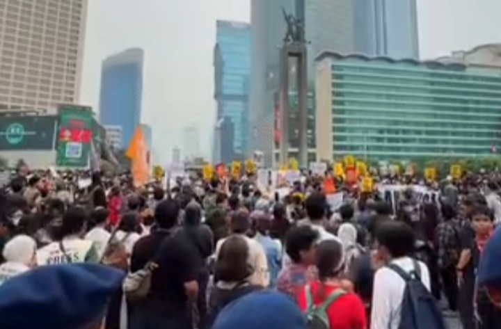 Aksi demo 28 Oktober 2026 di Bundaran HI, Jakarta (Instagram @jktonthespot)